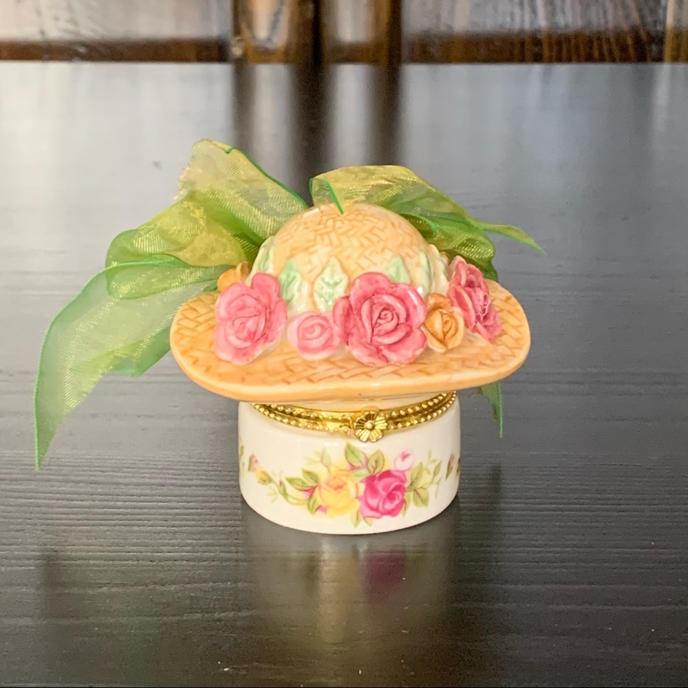 Royal Albert Old Country Roses Hinged Treasure Box